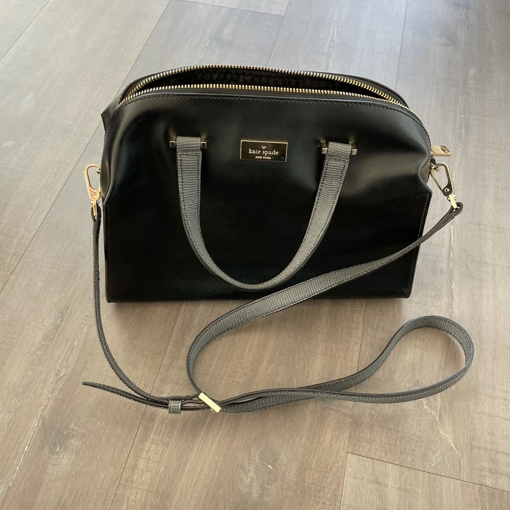 Kate Spade medium size leather purse